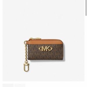 Piper logo zip card case